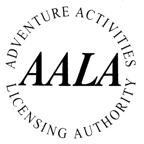 Herts Young Mariners Base AALA Logo