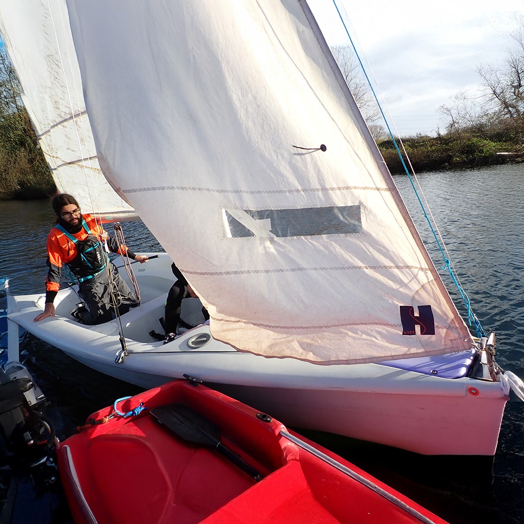 Adult RYA Sailing Courses & Powerboat Courses